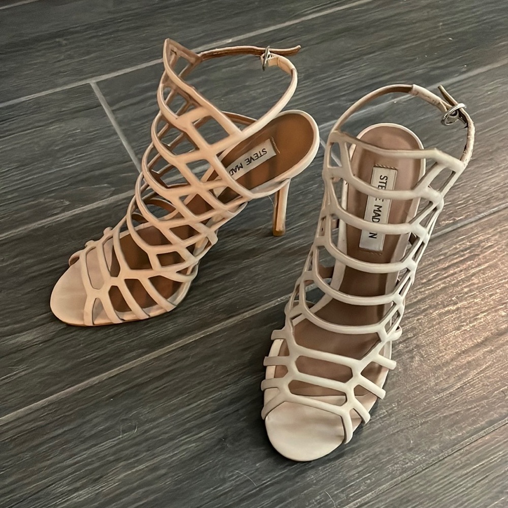 Steve Madden Slithur Caged Heel